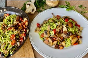 Homemade Green Pasta. Green Pasta with Mushroom sauce. Italian cooking mushroom pasta. #greenpasta