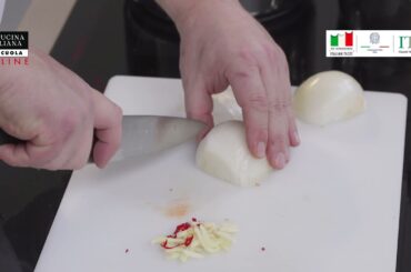La Cucina Italiana Sustenibility cooking lesson by chef Davide Negri