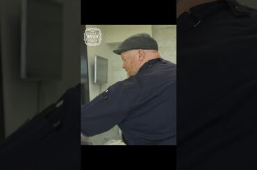 @chefdeclan making sure everything is set when you come in #tysons #italianfood #shorts