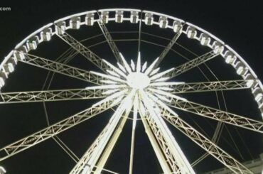 Fine dining on a Ferris wheel?!