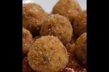 How to make Arancini Rice Balls / Arancini Recipe | Homemade Italian Rice Balls #Shorts