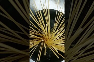 Pasta easy Recipes #shorts #cheese #redsaucepasta #italian  #spaghetti #delicious