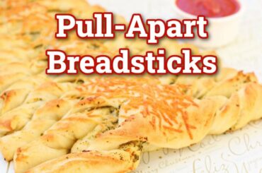 Christmas Tree Pull-Apart Bread | A quick visual of how to make these popular holiday breadsticks