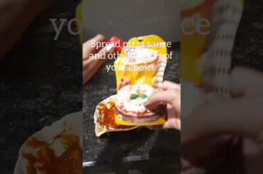 Pizza box with left over roti #trending #leftoverrotisnacks #pizzabox #food #shorts