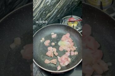 Chicken pizza recipe #chickenpizza #pizza #chicken #desimess #shorts #recipe #foodie #italian #food