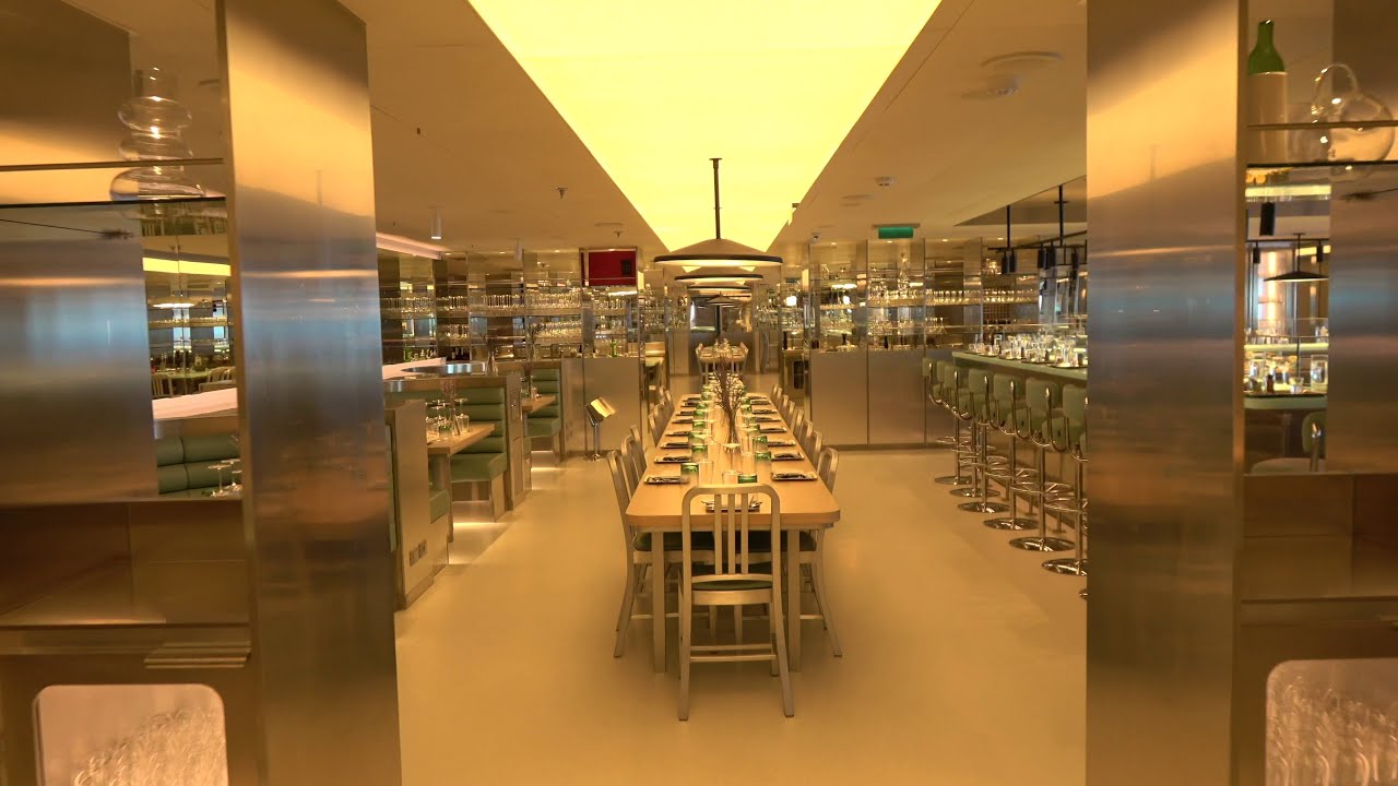 Scarlet Lady: Formal Dining Venues Tour (4K) Scarlet Lady: Formal Dining Venues Tour (4K)