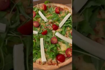 Pizza #pizza #caprese #food #deutschland #italianfood #europe #usafood