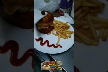 #shorts Veg Cheese Burger With Finger Chips ! Italian Italian Foods Yummy And Testy #fingerchips