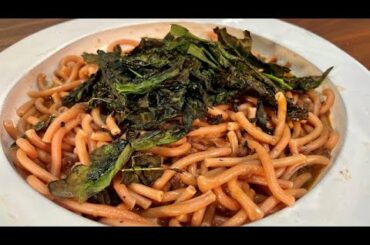 How to Make Pasta with Braised Red Onion Sauce and Crispy Kale | Rachael Ray