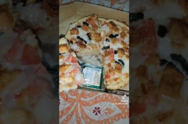 PizzA lover #Shorts #pizzalove #ayeshavlogs #food