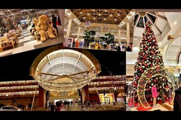 Light decorations in Grande Milia, Modena( ITALY).