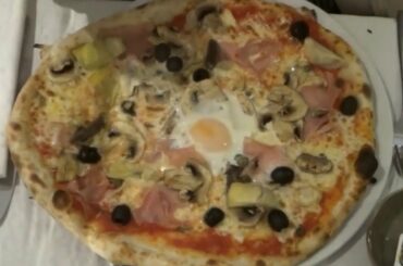 Visited an Italian restaurant! The Pizza quattro stagioni and the tiramisu were epic! (vlog)