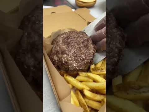 Loco Moco burger #food #shorts #burger #cheeseburger #meat #beef #foodie Loco Moco burger #food #shorts #burger #cheeseburger #meat #beef #foodie