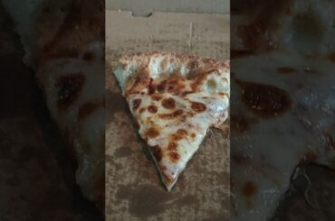 When your pizza is happy :) (original)