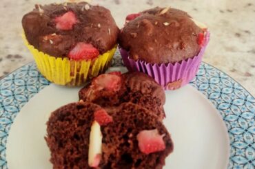 STRAWBERRY CHOCOLATE  MUFFINS #shorts