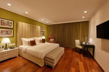 Review The Waverly Hotel & Residences