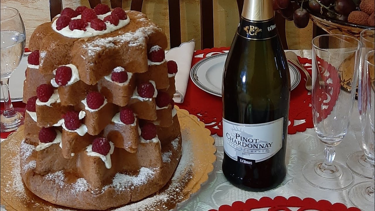 ITALY..NEW YEAR'S EVE CAKE CHRISTMAS TREE IMAGE WITH SNOW!! WITH RASPBERRIES FRUITS LIKE, SUBSCRIBE. ITALY..NEW YEAR'S EVE CAKE CHRISTMAS TREE IMAGE WITH SNOW!! WITH RASPBERRIES FRUITS LIKE, SUBSCRIBE.