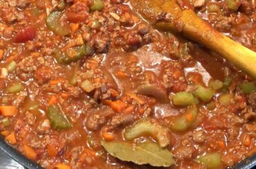 The best VEGETARIAN bolognese ragu you will ever have