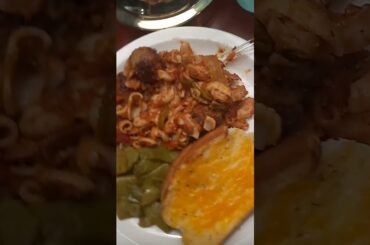 Italian Italian meatball grilled chicken spaghetti with Texas toast and green beans #short#cooking