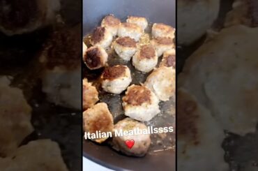 #shorts #youtube #eats #eatingshow #eating #italianfood #yummy #jeremyoh