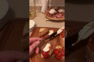 That can enjoy cooking in hk ITALIAN TOMATO BURRATA CHEESE TOAST