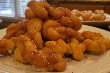 The most delicious pastry that melts in your mouth#italiancooking#sardiniacooking#acciuleddi#recipe