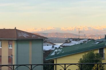 HOTEL UNGHERIA MY REVIEW|Yam Bites And Tour