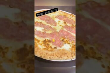 #pizzeria #pizza #food #pizzalover #foodporn #pizzatime #italianfood #instafood #ristorante #foodie