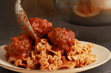 Italian American Meatballs (with a pinch of Helen)