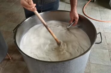 Recipe, Instruction and Demonstration, Guide for fresh handmade, home made Italian Mozzarella Cheese