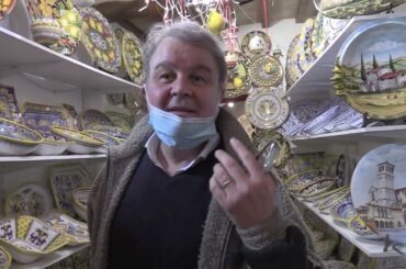 DERUTARTE hand painted dishes in Assisi, Italy