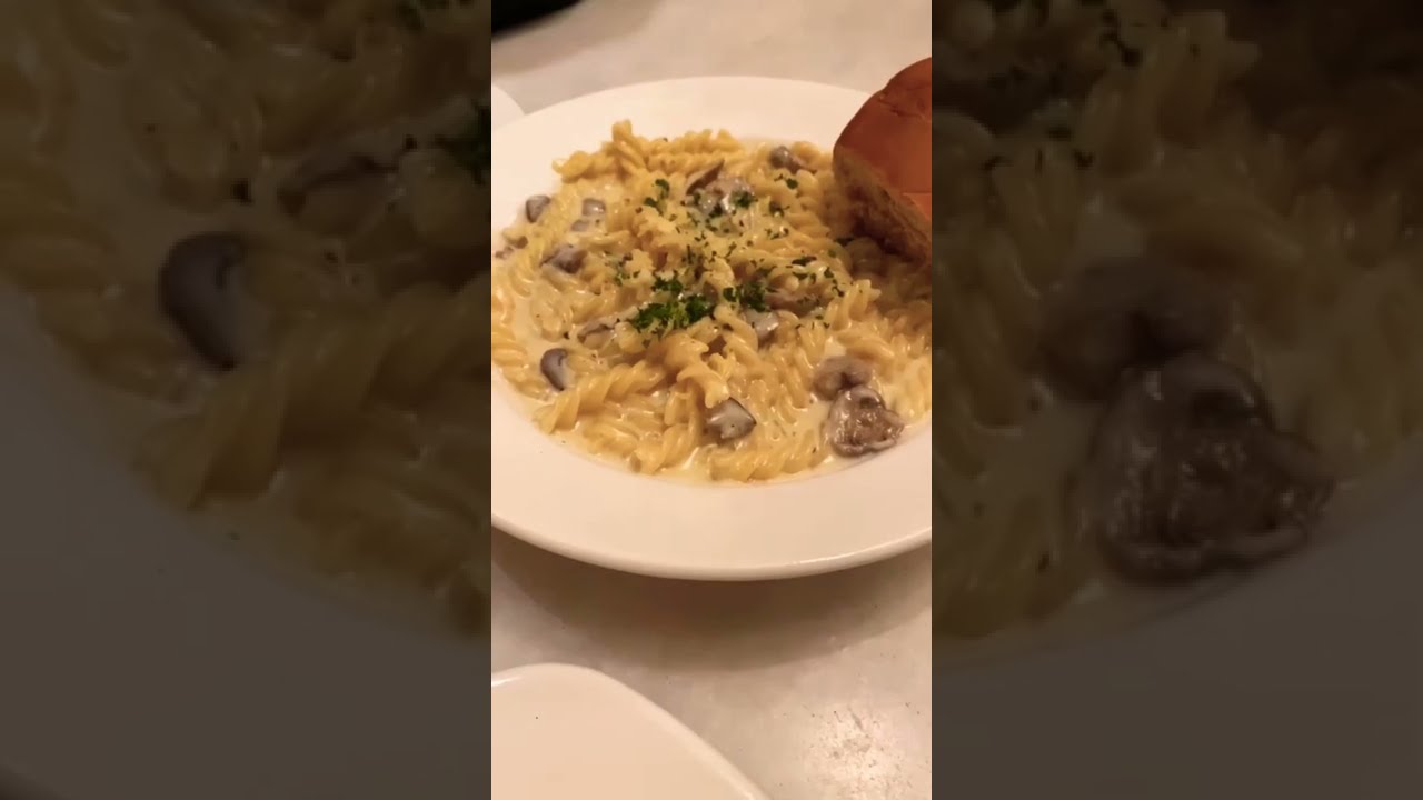 Best Italian Restaurant in Delhi | Best Italian Food in Delhi | Best White Sauce Pasta #shorts Best Italian Restaurant in Delhi | Best Italian Food in Delhi | Best White Sauce Pasta #shorts