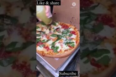 Yummy Margarita pizza #italian dish #shorts