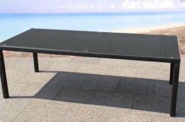 Beliani Luxurious dining table Rattan - ITALY - Eng