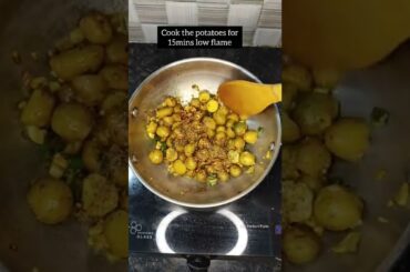 Italian Chatpate Aalo | Baby Potatoes Starter Recipe