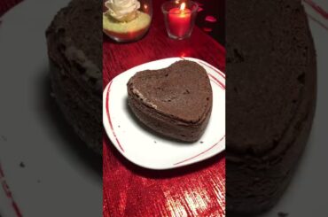 Soft-hearted Chocolate Cake - Italian recipe for #valentine #valentinesday #chocolatecake #shorts