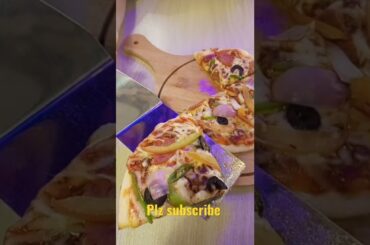 Italian Pizza by International cooking