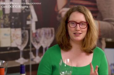 Discover the La Raia Il Borgo 'Vigna Madonnina' Gavi DOCG Riserva with the Wine Club tasting panel