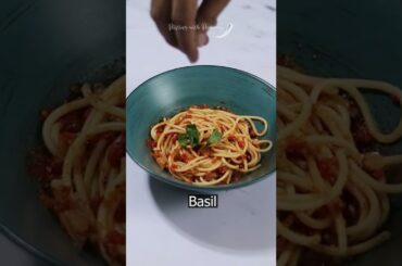 pasta #italian #italianfood #food #foodie #spaghetti #shorts #shortvideo #vegan #sauce #dip #vegan