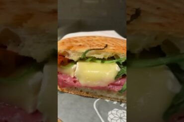 focaccia - italian focaccia recipe #shorts #italian #streetfood #foodrecipe