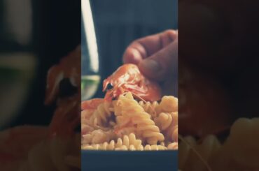 Fusilli zucchini und Garnelen. New Video. #food #foodie #italianfood #recipe #foodporn #yummyfood