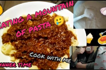 Italian Pasta Bolognaise Eaten Turkish Way | Dinner time | 150 kg girls food vlog | {tw:ed :bed}