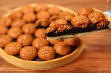 Chocolate and Amaretti Tart Italian cakes recipe