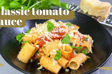 Sunday Night Classic Tomato Sauce | Perfect for Italian Dishes