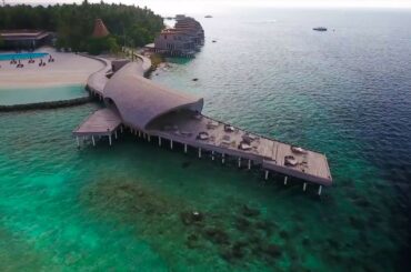 ST. REGIS CUISINES l The St. Regis Maldives Dining Venues