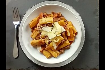 Giada de Laurentiis - Rigatoni and Steak
