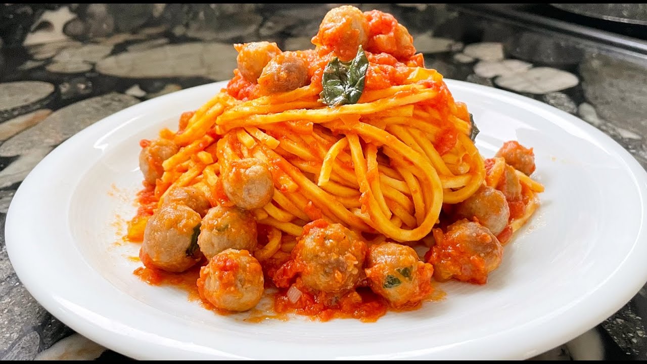 SPAGHETTI MINI MEATBALLS (pallottine) – Abruzzo recipe cooked in Italy SPAGHETTI MINI MEATBALLS (pallottine) - Abruzzo recipe cooked in Italy
