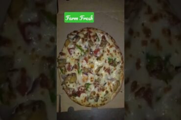 #pizza #food #foodporn #pizzalove #pizzatime #italianfood  #pizzeria #foodblogger #HOTPIZZAYUM