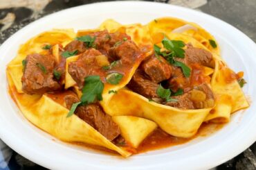 BEEF STEW PAPPARDELLE homemade in Italy (spezzatino di manzo) #beefstew