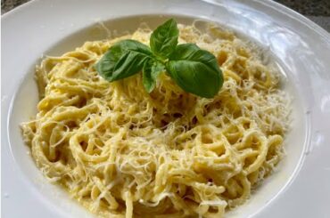 Spaghetti Alfredo - a classic Italian dish  | Spaghettis Alfredo | Homemade restaurant style